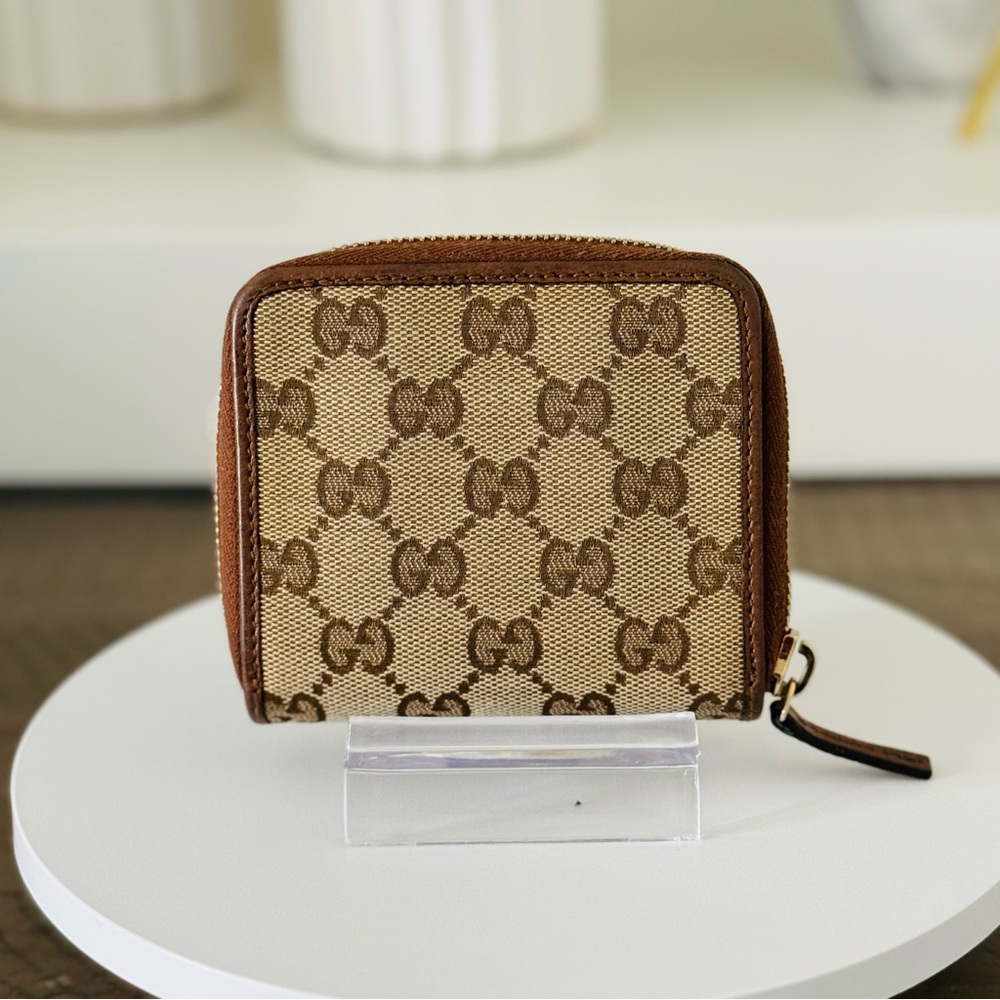 Gucci GG Canvas Compact Wallet - Picture 6 of 12